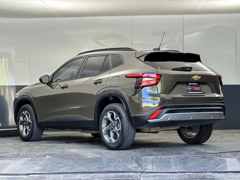 Used 2024 Chevrolet Trax LT w/ Driver Confidence Package FWD image 5