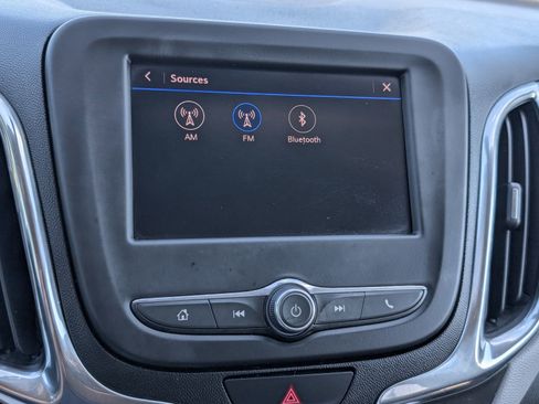 Used 2020 Chevrolet Equinox LS FWD image 5