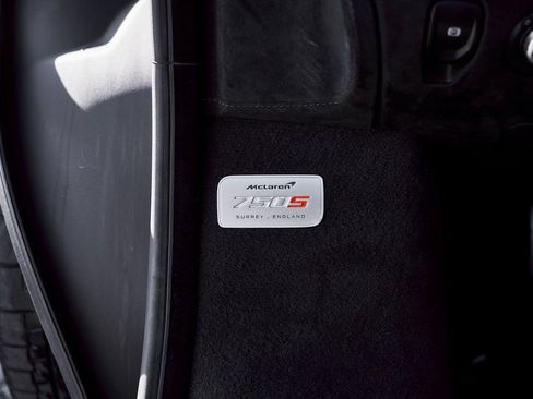 Used 2024 McLaren 750S RWD image 36