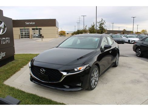 Used 2024 MAZDA MAZDA3 s image 7