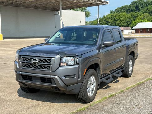 Used 2022 Nissan Frontier SV w/ Technology Package AWD/4WD image 5