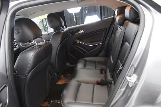 Used 2015 Mercedes-Benz GLA 250 4MATIC image 19