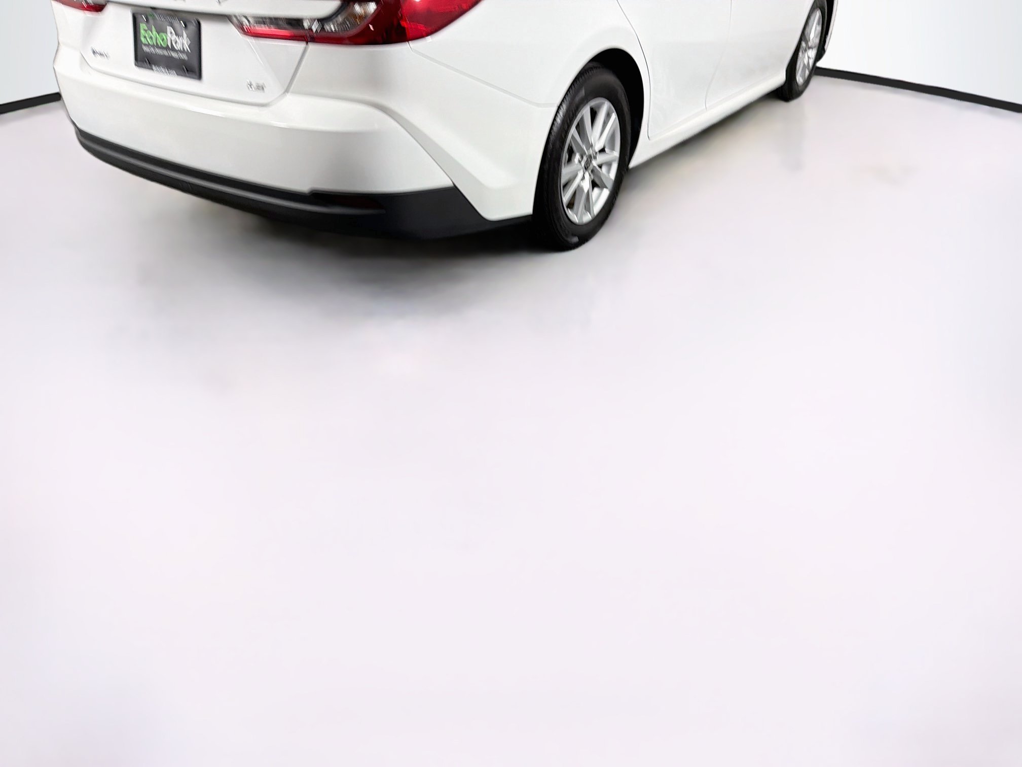 Used 2026 Toyota Camry LE FWD image 9