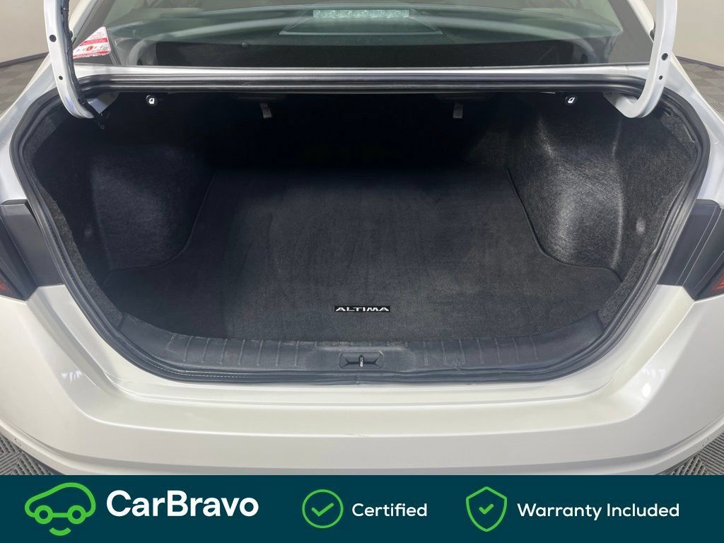 Used 2024 Nissan Altima 2.5 SV FWD image 7