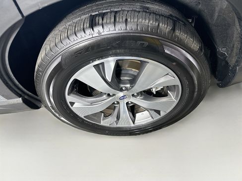 Used 2025 Subaru Ascent Premium AWD/4WD image 11