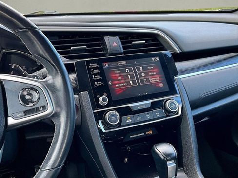 Used 2020 Honda Civic Sport image 8