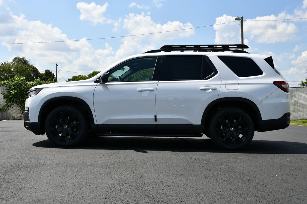 New 2026 Honda Pilot Black Edition image 4