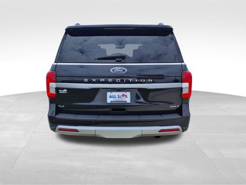 Used 2024 Ford Expedition Max XLT image 7