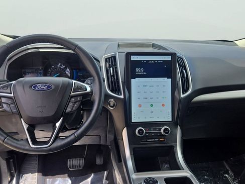 Certified 2024 Ford Edge SEL w/ Convenience Package AWD/4WD image 9
