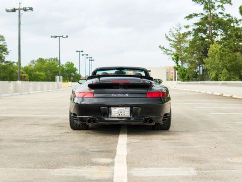 Used 2005 Porsche 911 Turbo AWD/4WD image 23