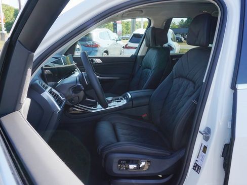 New 2026 BMW X7 xDrive40i image 10