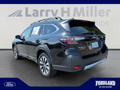 Used 2024 Subaru Outback Limited AWD/4WD image 3