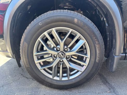 Certified 2023 Nissan Rogue S image 5