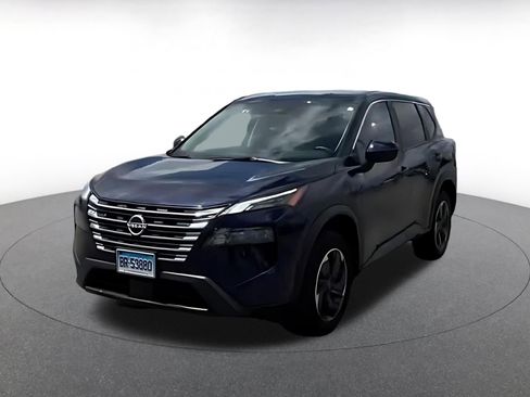 Used 2025 Nissan Rogue SV AWD/4WD image 4