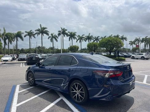 Used 2023 Toyota Camry SE FWD image 12