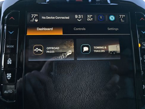 Used 2024 RAM 3500 Limited image 36