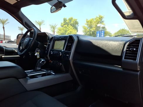 Used 2018 Ford F150 XLT w/ Equipment Group 302A Luxury AWD/4WD image 10