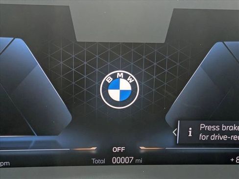 Used 2026 BMW 530i xDrive w/ Premium Package AWD/4WD image 11