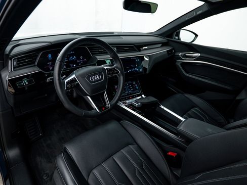 Used 2023 Audi e-tron S Premium Plus AWD/4WD image 10