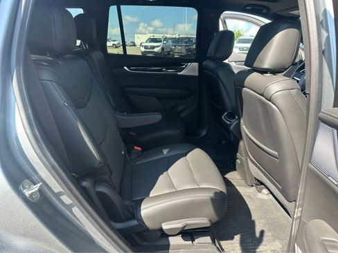 Used 2024 Cadillac XT6 Premium Luxury w/ LPO, Floor Liner Package AWD/4WD image 23
