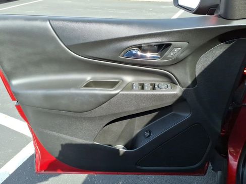 Used 2022 Chevrolet Equinox LT FWD image 21