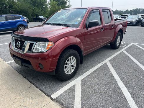 Used 2020 Nissan Frontier SV AWD/4WD image 3