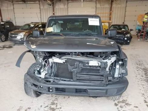 Used 2025 Ford Bronco 2-Door AWD/4WD image 8