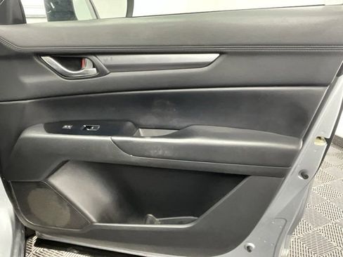 Used 2019 MAZDA CX-5 Touring image 10