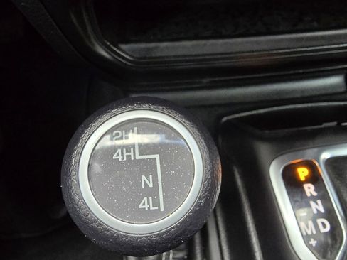 Used 2021 Jeep Wrangler Unlimited Sahara w/ Uconnect 4C Nav & Sound Group image 24