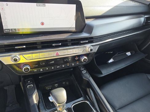 Used 2025 Kia Telluride S FWD image 7