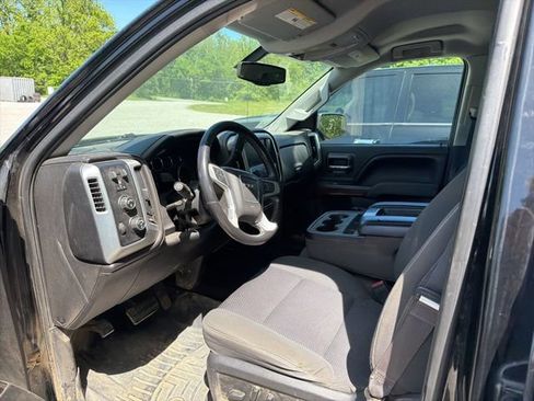 Used 2017 GMC Sierra 1500 SLE w/ SLE Value Package AWD/4WD image 8