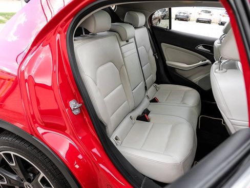 Used 2019 Mercedes-Benz GLA 250 image 35