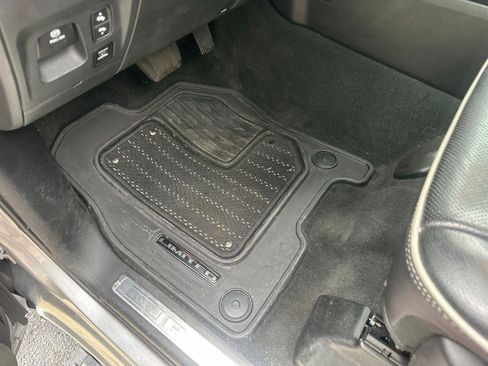 Used 2022 RAM 1500 Limited w/ Body Color Bumper Group AWD/4WD image 39