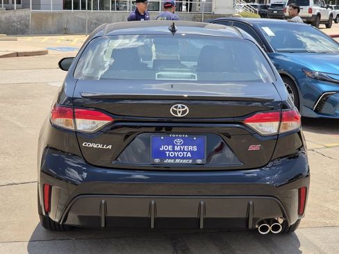 Used 2026 Toyota Corolla SE FWD image 8