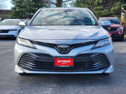 Used 2020 Toyota Camry LE FWD image 2