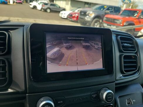 Used 2025 RAM ProMaster 2500 w/ Convenience Group image 26