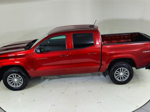 Used 2026 Chevrolet Colorado LT w/ LT Convenience Package AWD/4WD image 19