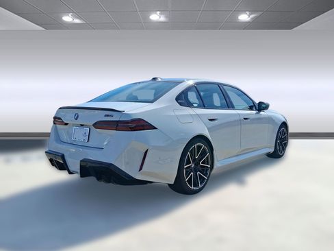 New 2026 BMW M5 w/ Carbon Package image 9