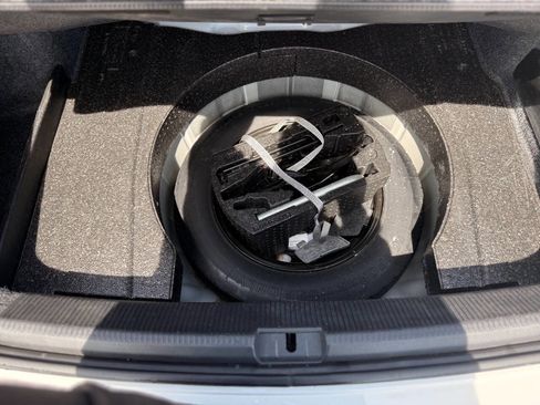 Used 2014 Volkswagen Passat TDI SE image 21