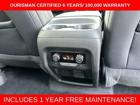 Used 2025 Chevrolet Traverse RS w/ LPO, Cargo Package AWD/4WD image 14