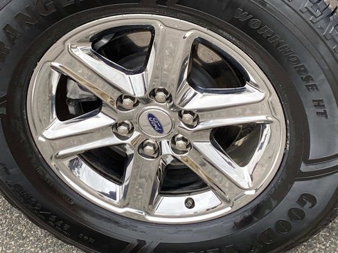 Used 2025 Ford F150 XLT w/ Equipment Group 301A Standard AWD/4WD image 29