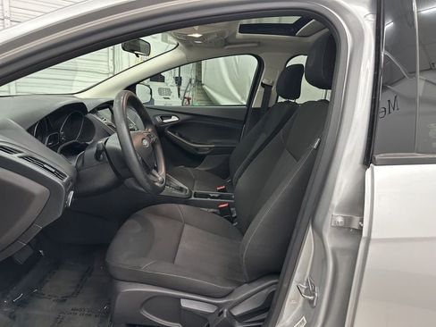 Used 2018 Ford Focus SEL FWD image 16