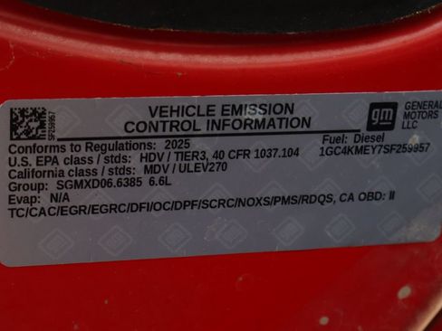 Used 2025 Chevrolet Silverado 2500 Custom w/ Custom Value Package AWD/4WD image 15