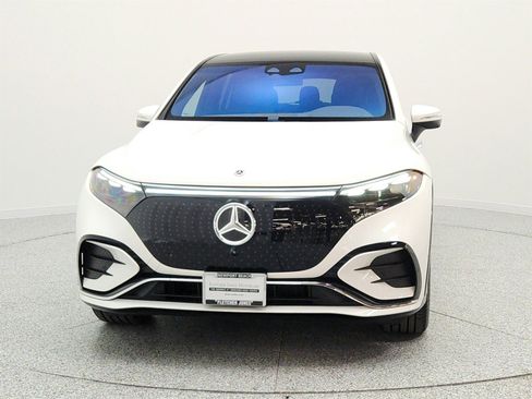 Used 2023 Mercedes-Benz EQS 580 4MATIC SUV image 2