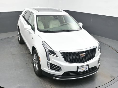Used 2023 Cadillac XT5 Premium Luxury image 32