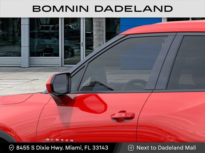 New 2025 Chevrolet Blazer LT FWD image 13