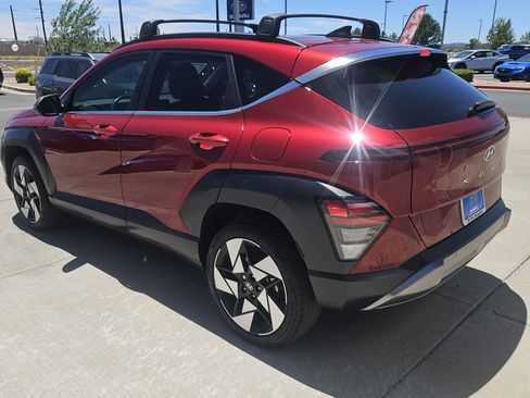 Used 2025 Hyundai Kona Limited AWD/4WD image 25