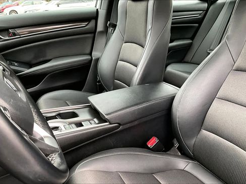Used 2021 Honda Accord Sport image 7