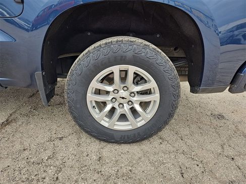 Used 2019 Chevrolet Silverado 1500 RST image 32