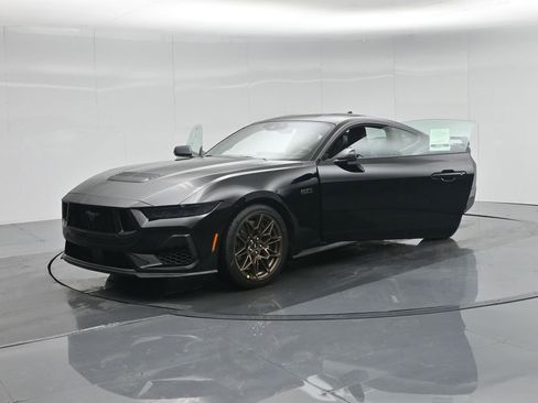 New 2026 Ford Mustang GT Premium w/ GT Performance Package image 28